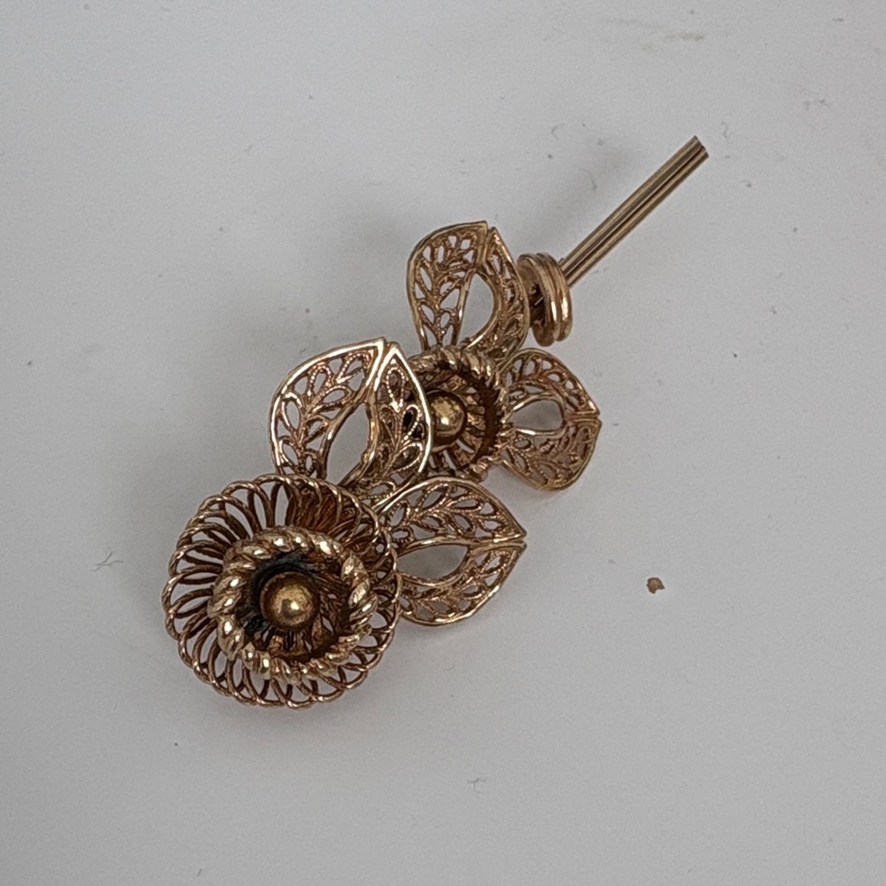 Signed Coro Gold Filigree Floral Brooch